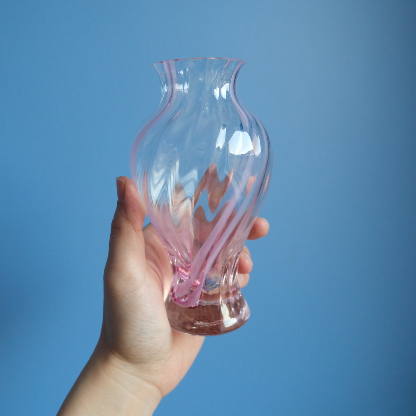 Vintage Caithness pink swirl vase