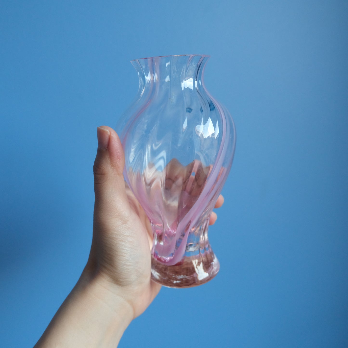 Vintage Caithness pink swirl vase