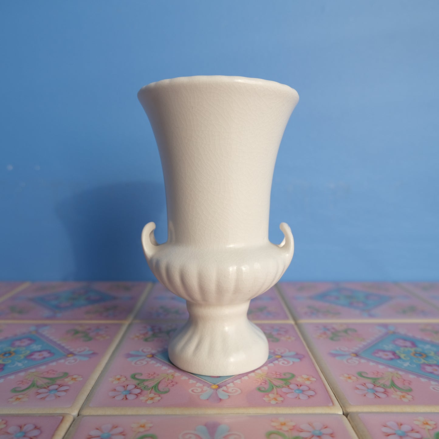 Vintage Sylbac matt white vase