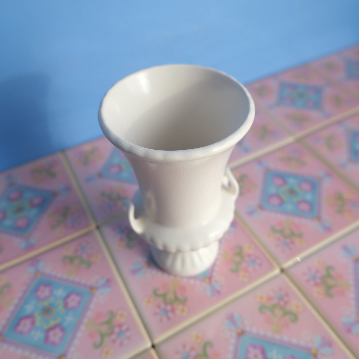Vintage Sylbac matt white vase