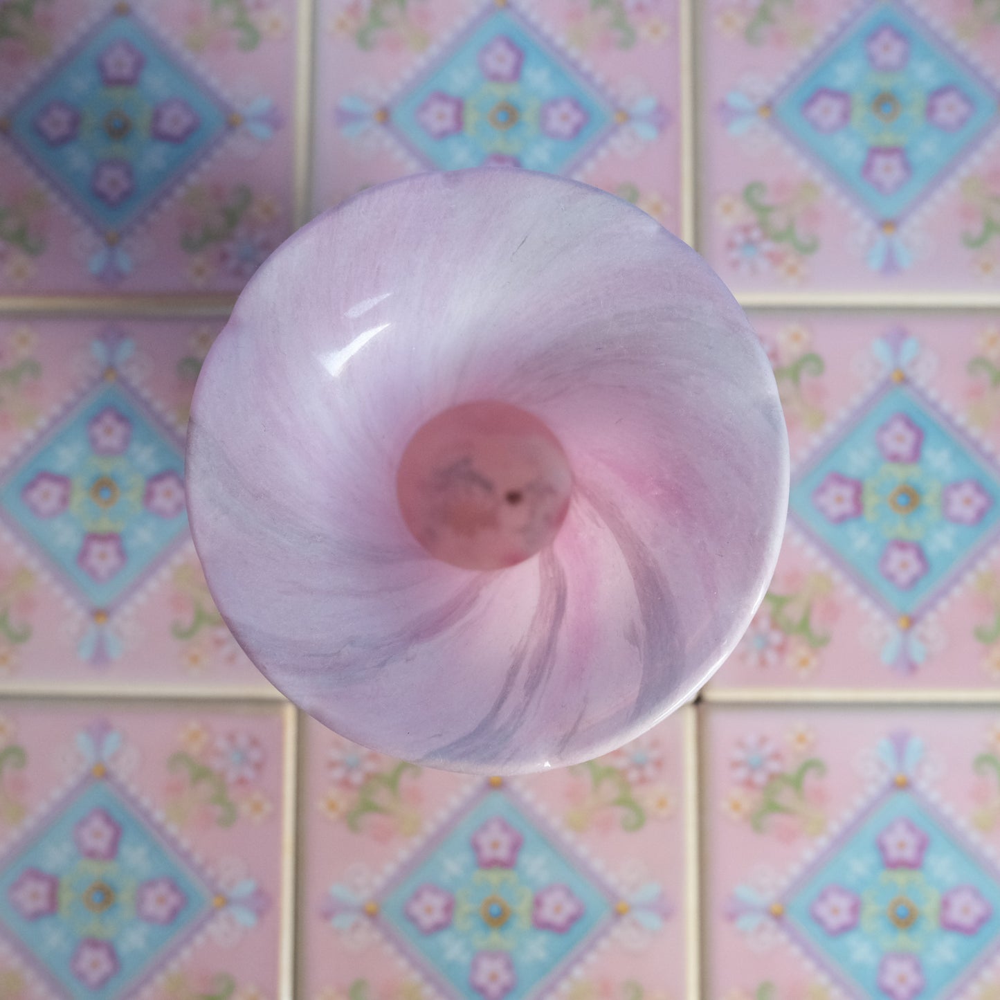 Vintage Alum Bay Glass pink marble vase