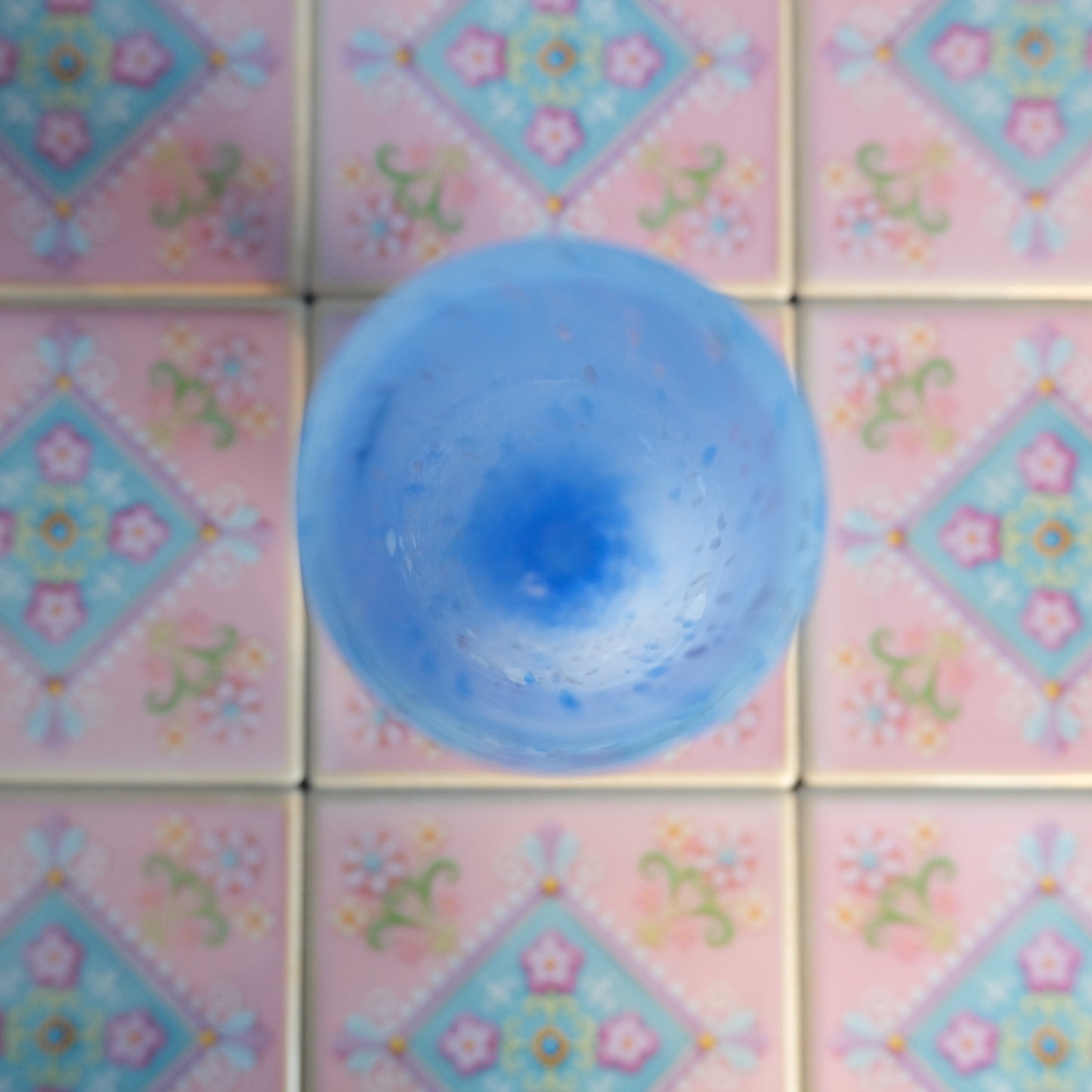 Vintage Caithness shinny blue vase