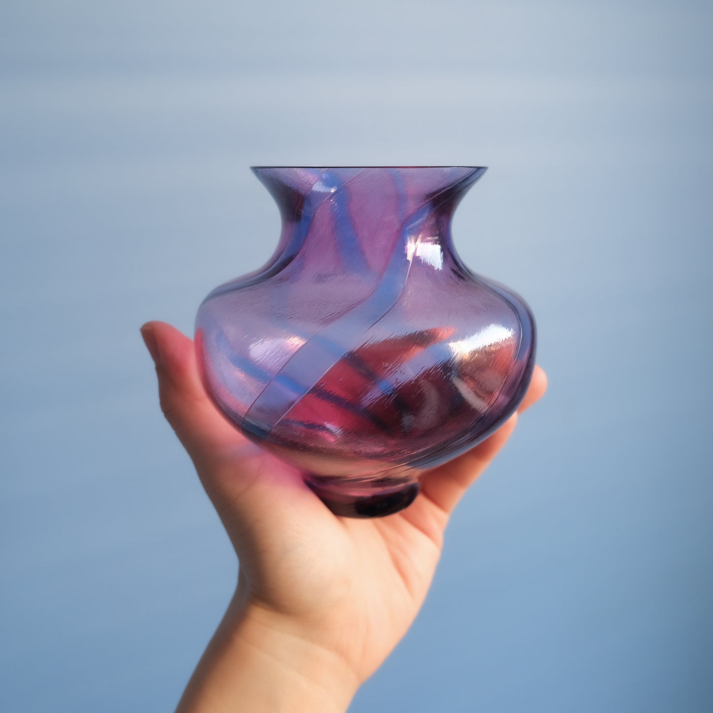 Vintage caithness pink and blue stripe vase