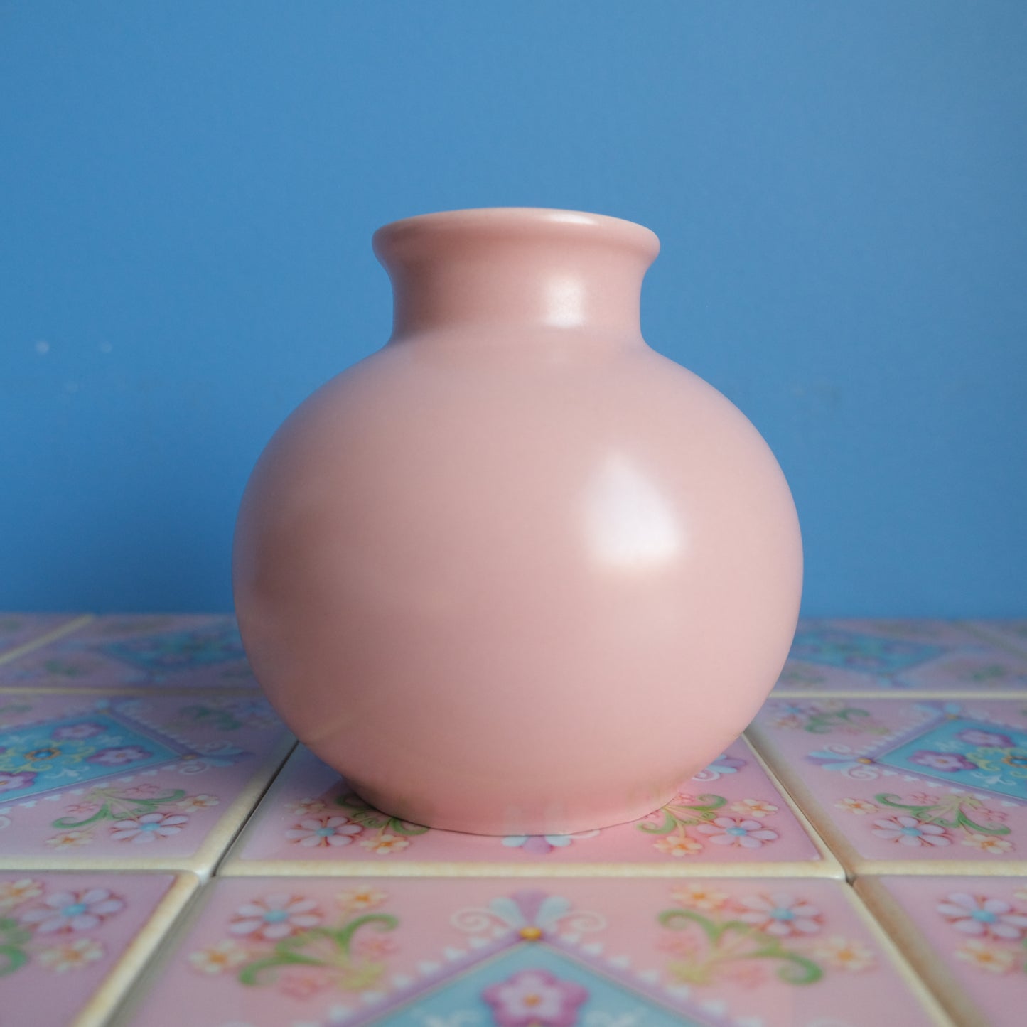 Vintage POOLE calypso pink vase