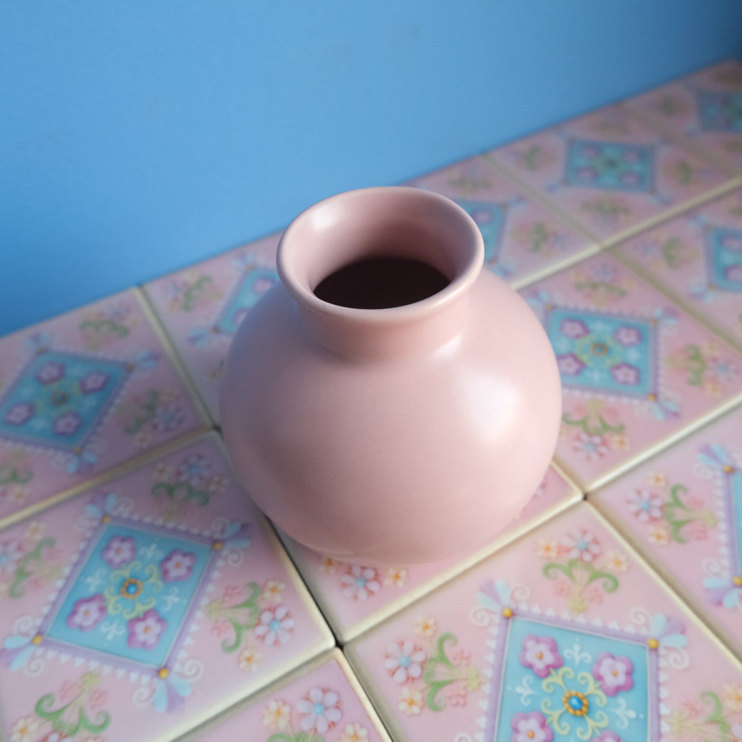 Vintage POOLE calypso pink vase