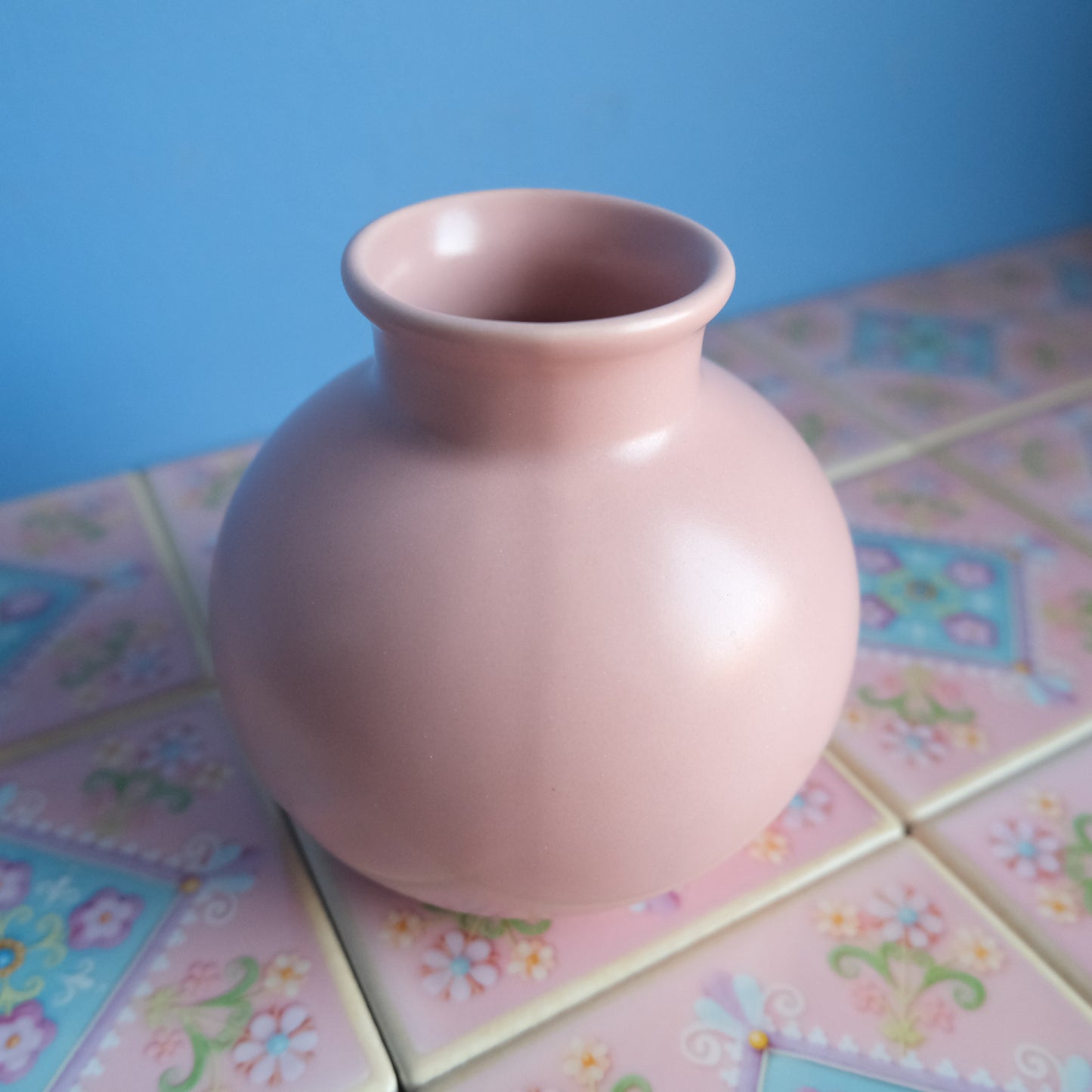 Vintage POOLE calypso pink vase