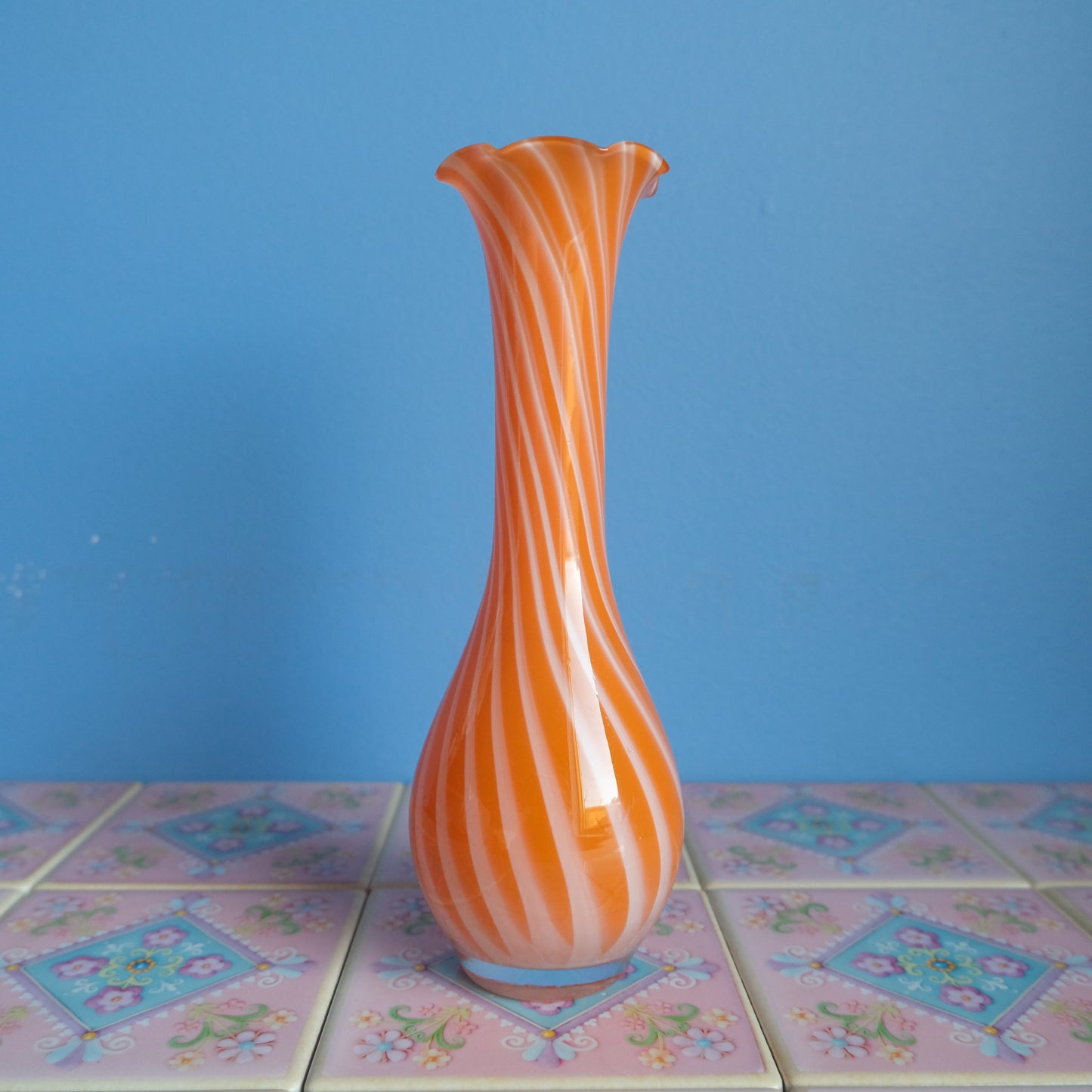 Vintage tangerine swirl vase