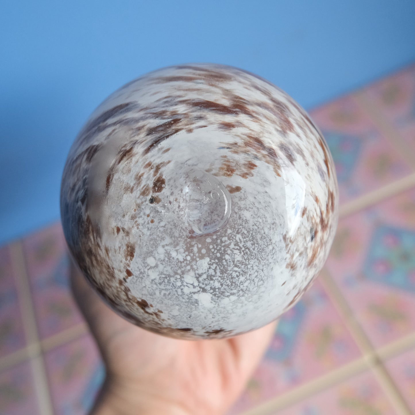 Vintage Alum Bay brown marble vase
