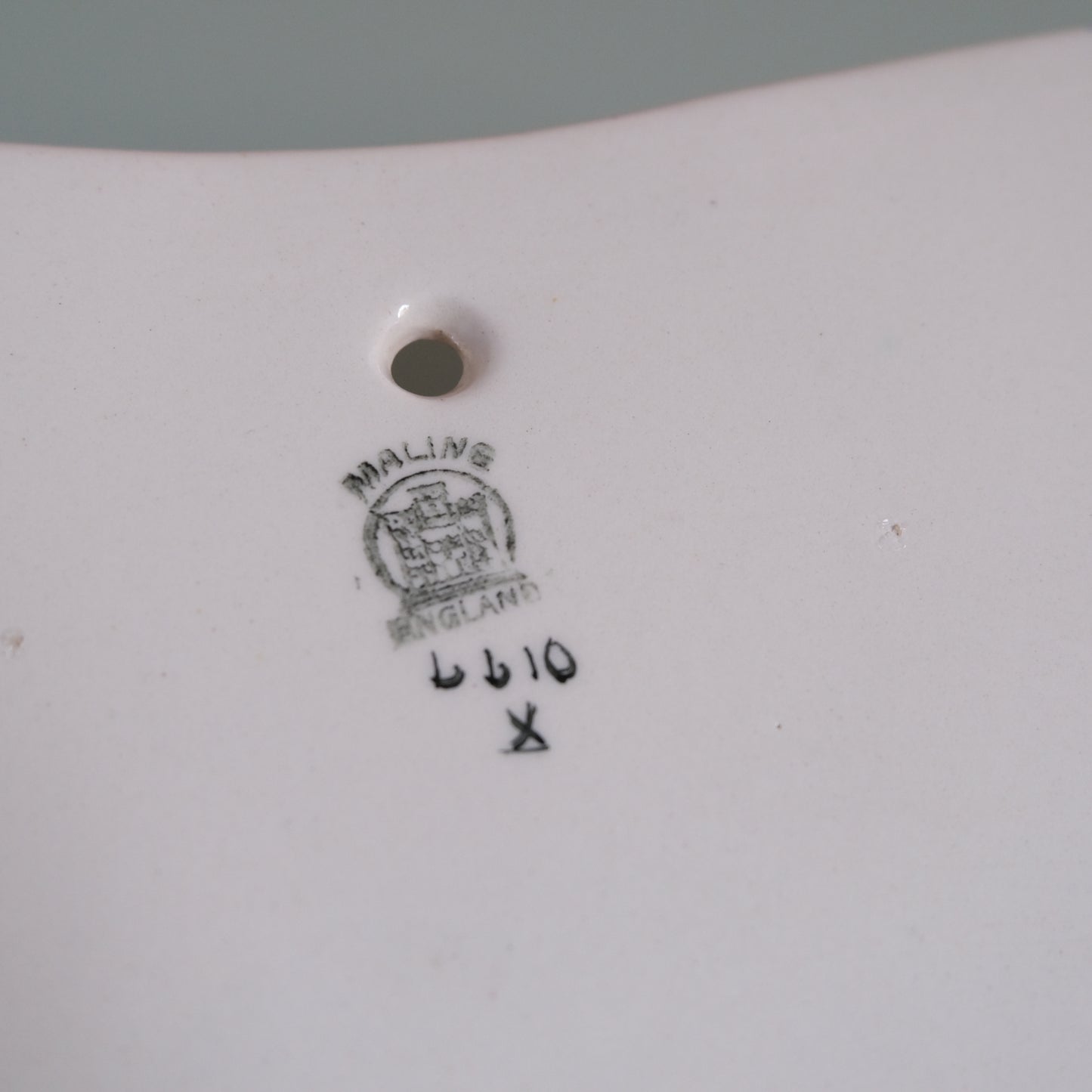 Vintage MALING Lustreware Floral Wall Pocket Vase