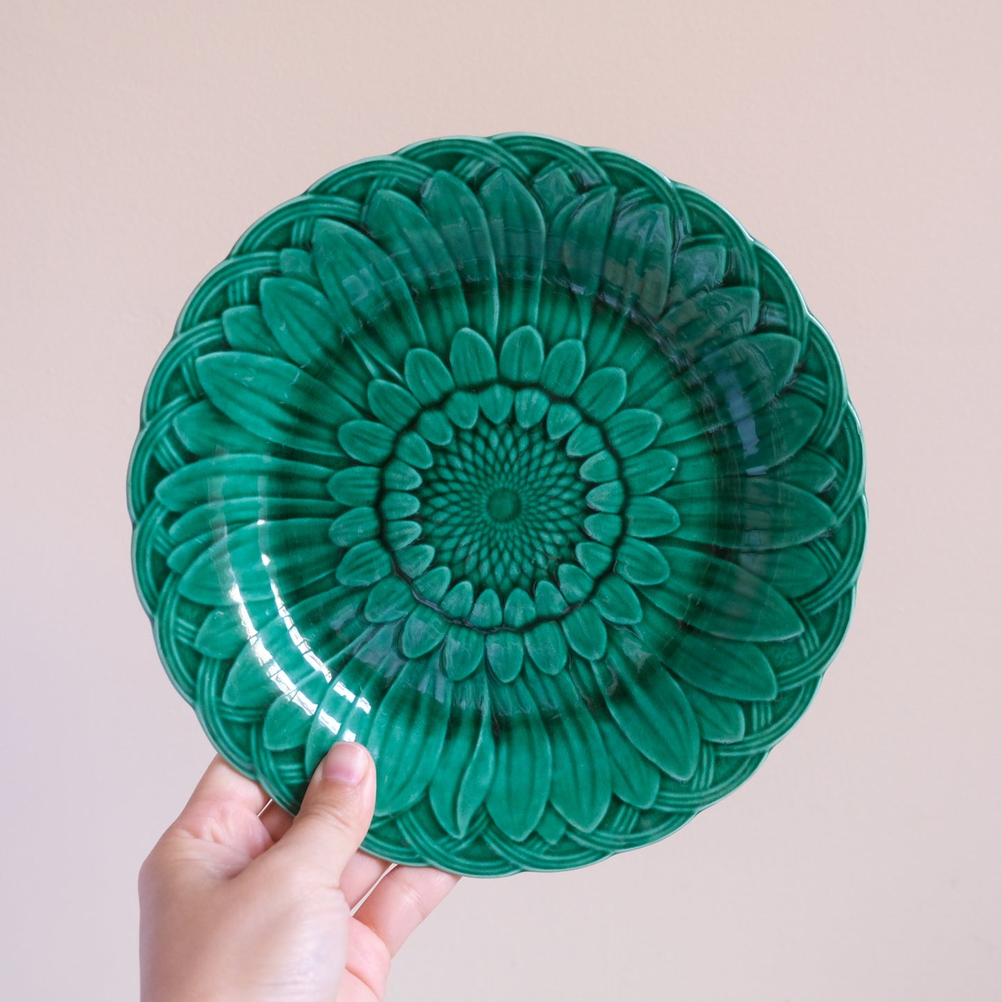 Victorian Wedgwood Green Majolica Sunflower Plate